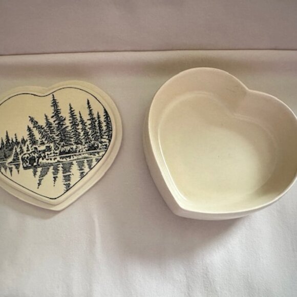 Vintage Etched Bear Cub Trinket Box - Picture 7 of 9